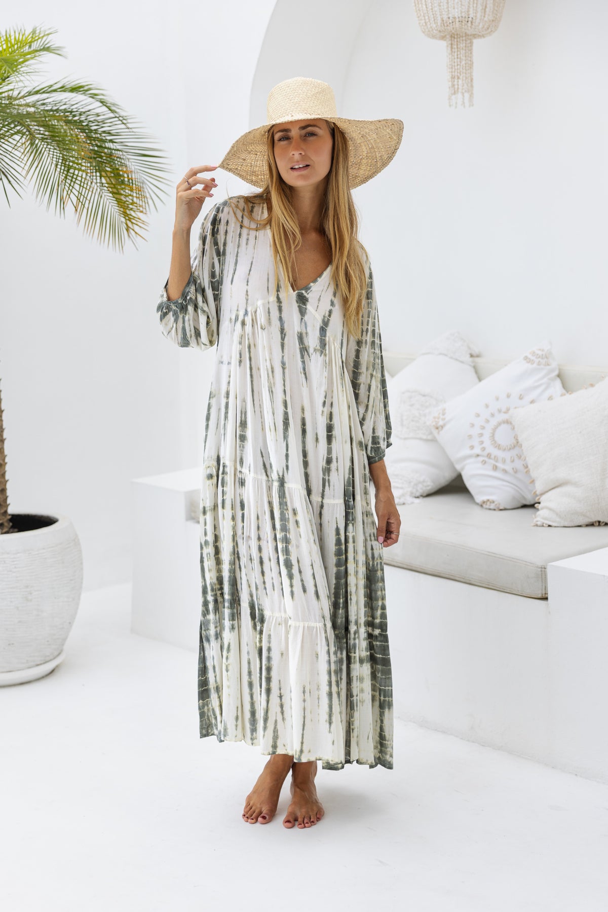 Womens Freya Long Tunic Dress in khaki and cream tie dye finish, in soft lightweight rayon, with side splits, 3/4 sleeves, pockets and hand beaded detailing.