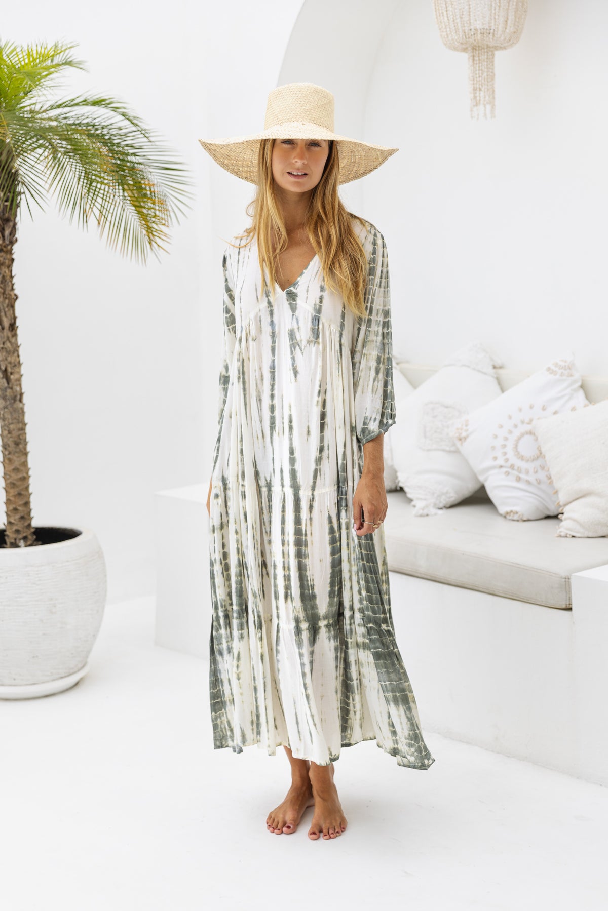 Womens Freya Long Tunic Dress in khaki and cream tie dye finish, in soft lightweight rayon, with side splits, 3/4 sleeves, pockets and hand beaded detailing.