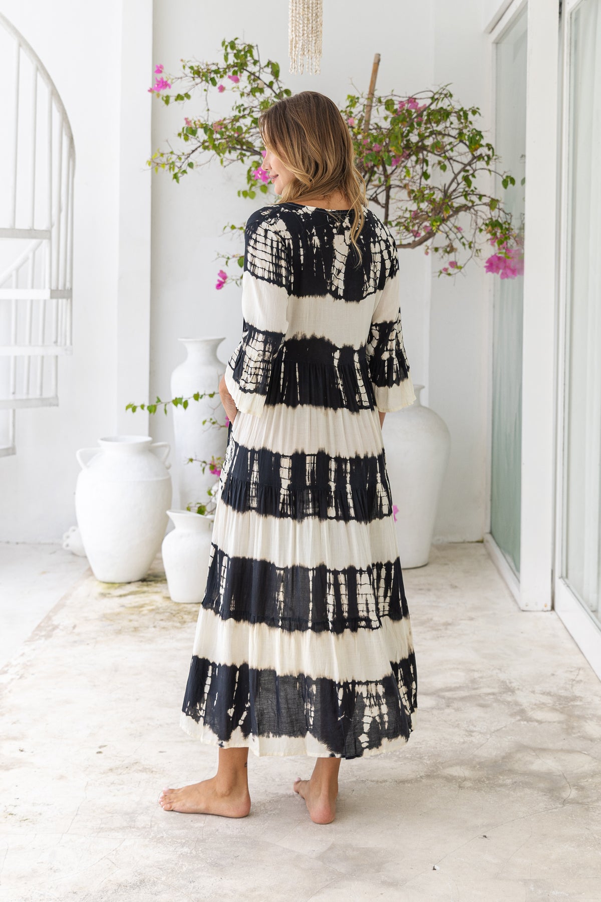 Womens Frida long smock dress in black and cream tie dye, in soft lightweight rayon with discreet side pockets and 3/4 trumpet sleeves