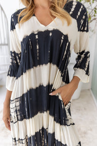 Womens Frida long smock dress in black and cream tie dye, in soft lightweight rayon with discreet side pockets and 3/4 trumpet sleeves