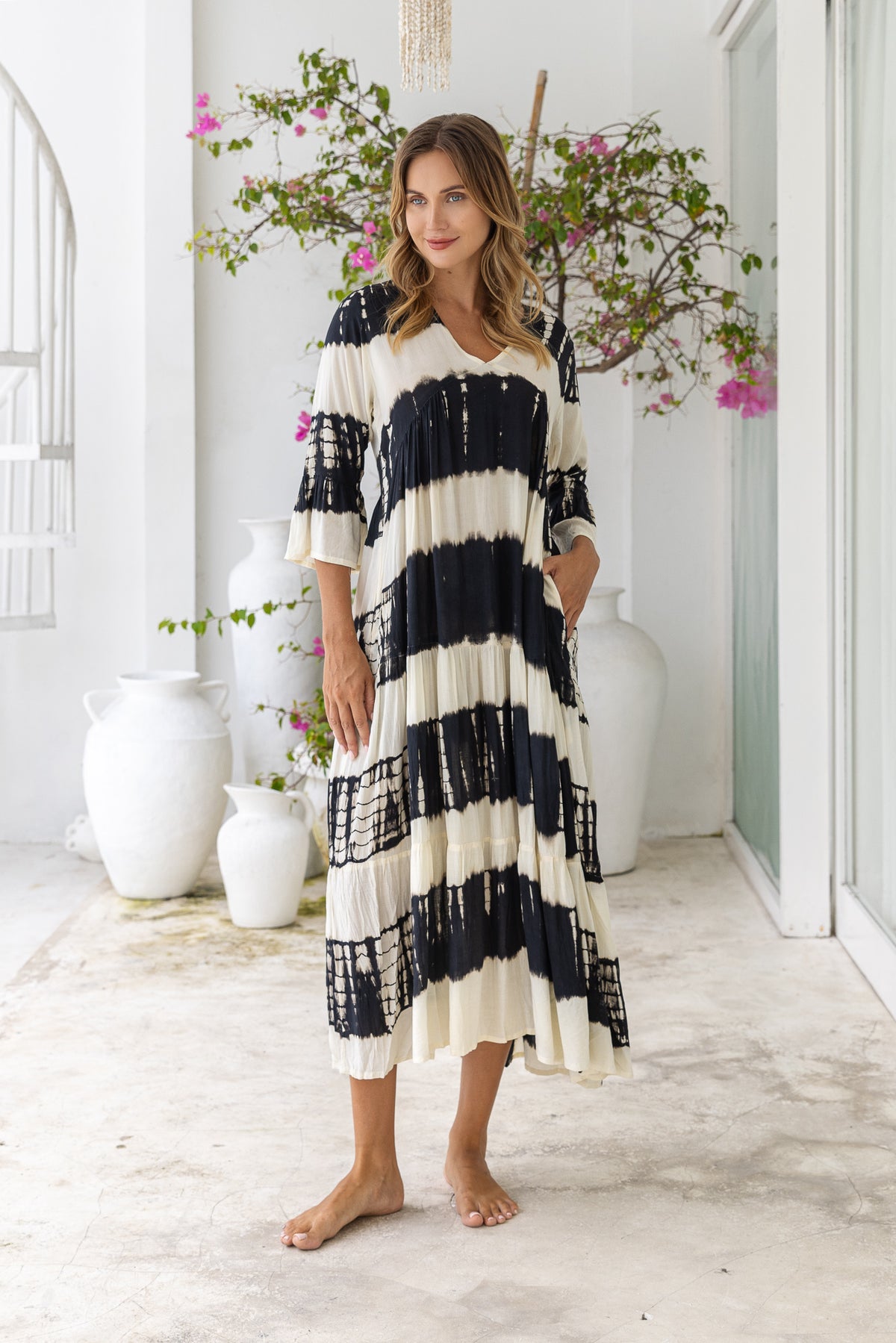 Womens Frida long smock dress in black and cream tie dye, in soft lightweight rayon with discreet side pockets and 3/4 trumpet sleeves