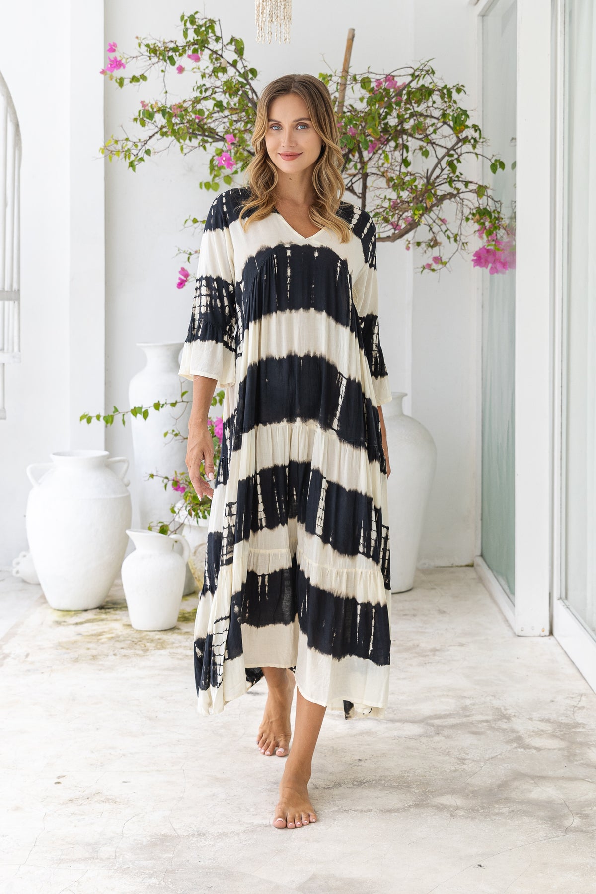 Womens Frida long smock dress in black and cream tie dye, in soft lightweight rayon with discreet side pockets and 3/4 trumpet sleeves