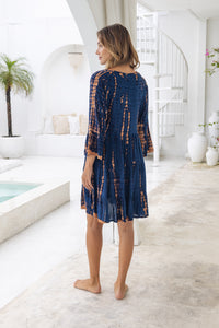 Womens Frida short smock dress in navy and copper tie dye, in soft lightweight rayon with discreet side pockets and 3/4 trumpet sleeves