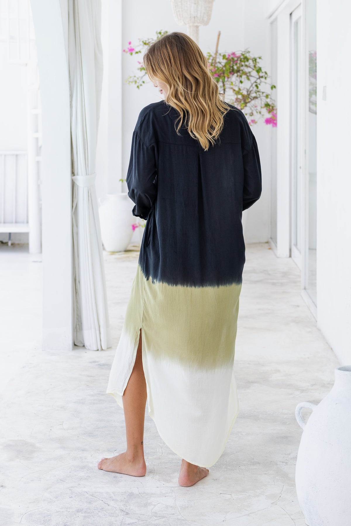 Womens Lisy maxi shirt dress in black ombré finish, in soft lightweight rayon, with  a button down front, cuffed long sleeves, side splits, discreet pockets and a detachable belt.