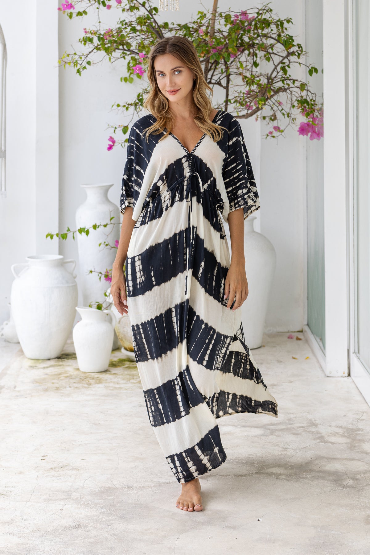 Womens Molly Kaftan in black and cream tie dye finish, in soft lightweight rayon, with side splits, pockets and hand beaded detailing.