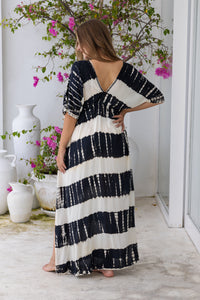 Womens Molly Kaftan in black and cream tie dye finish, in soft lightweight rayon, with side splits, pockets and hand beaded detailing. Plus size fit.