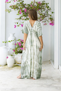 Womens Molly Kaftan in green and cream tie dye finish, in soft lightweight rayon, with side splits, pockets and hand beaded detailing. Plus size fit